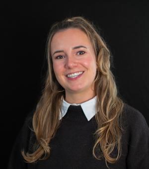 Jill van de Kasteele Medisch psycholoog_zwart.jpg